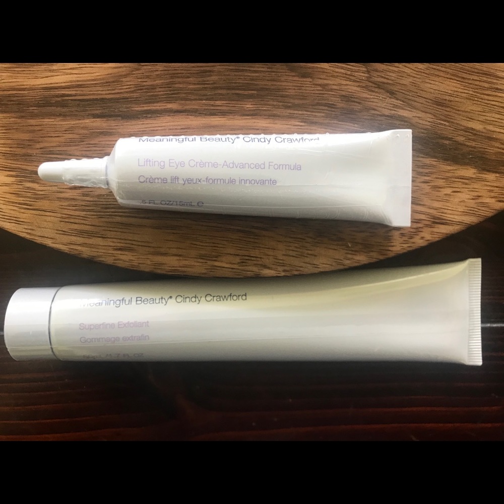 Cindy Crawford Meaningful Beauty 2 items unopened